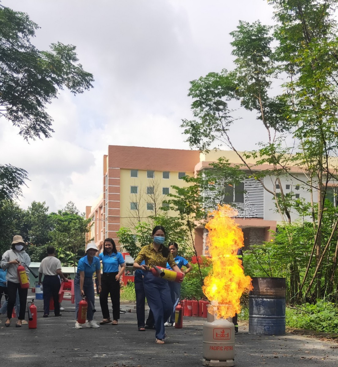 z4790378086839_7613f179be34997e99256086d71ec975