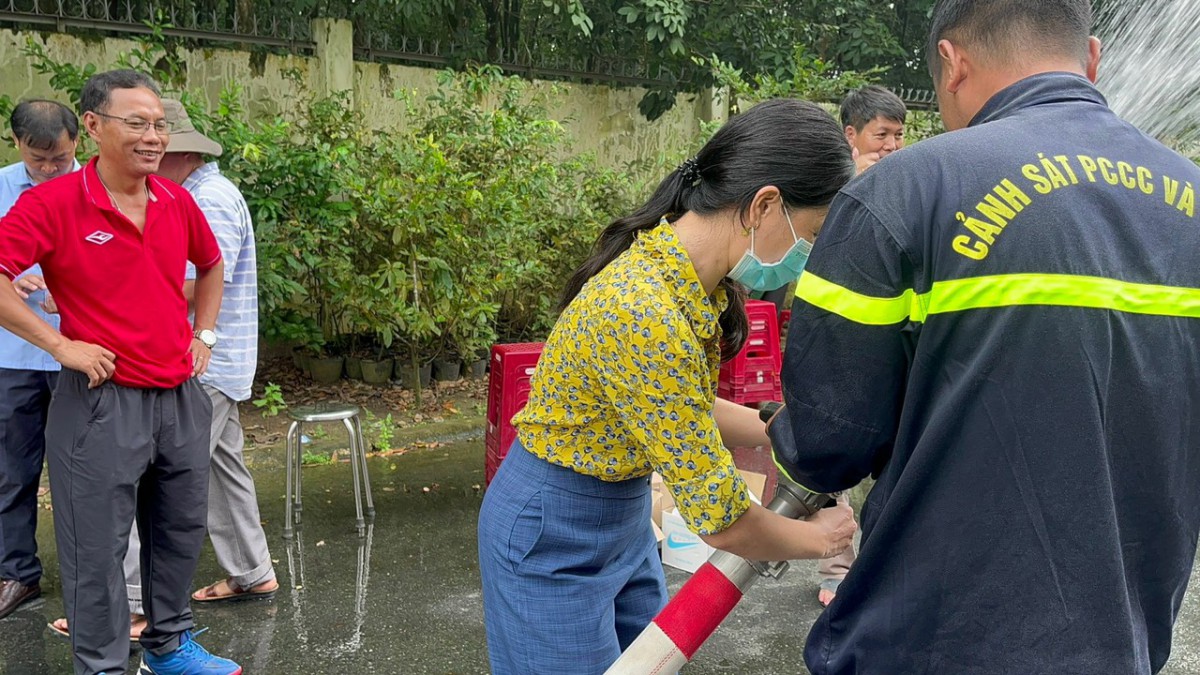 z4790378159119_f236b8cf7a50f27f97b8a1c48d01b2fe