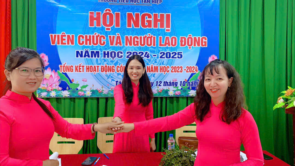 z5923260788058_8483c1bc70d8232447e8dfe5dd6636b2