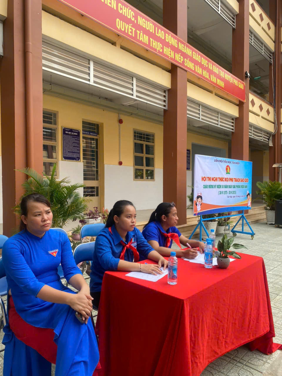 z6537539370594_5ce5a404e605976566128b064c6990bc