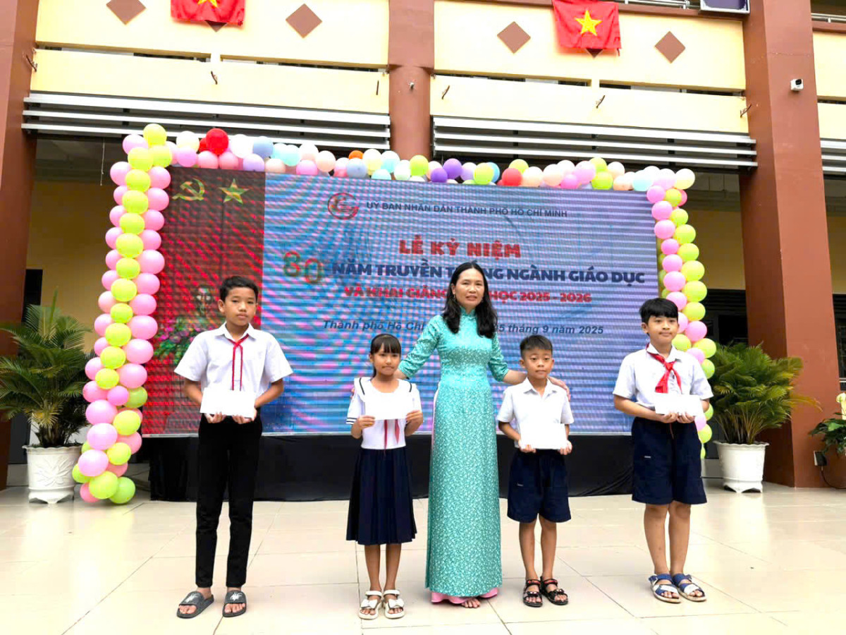 z6978725047954_2d695a129e852c3a7964cd2854158ccc