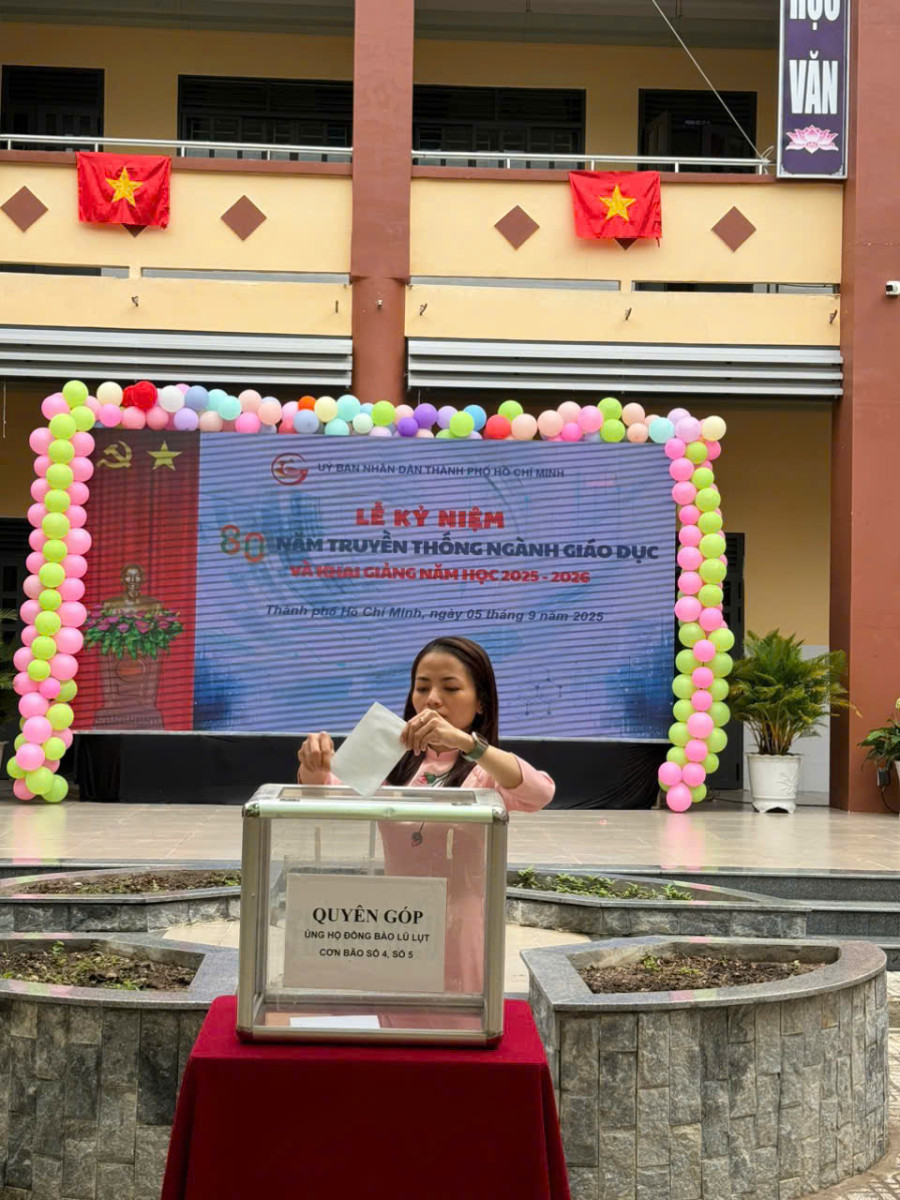 z6978725065095_e4915f45c3f0a2a17551341c687a0747