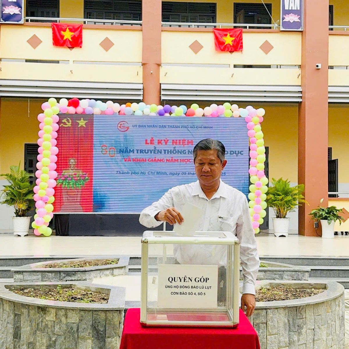 z6978725073822_d042f0445d48ba53a0fedd5f279f0466