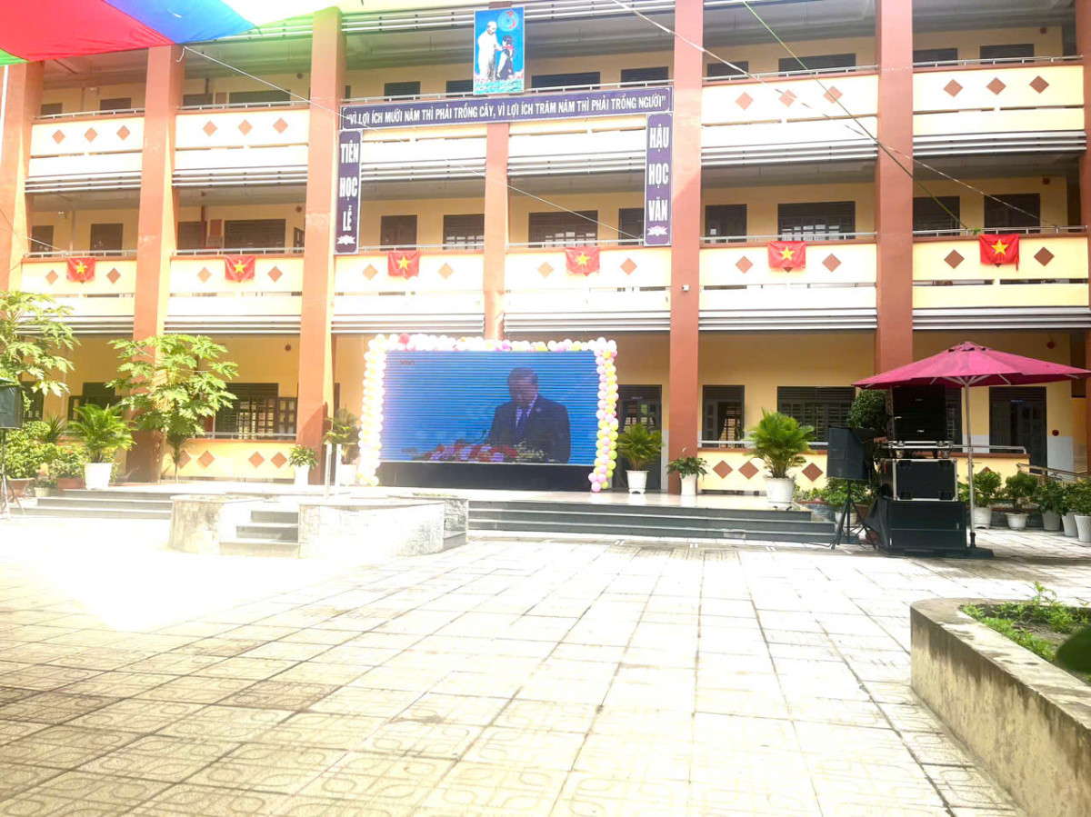 z6978725089680_12af04ab3c444da7f056f73e4ad053c6